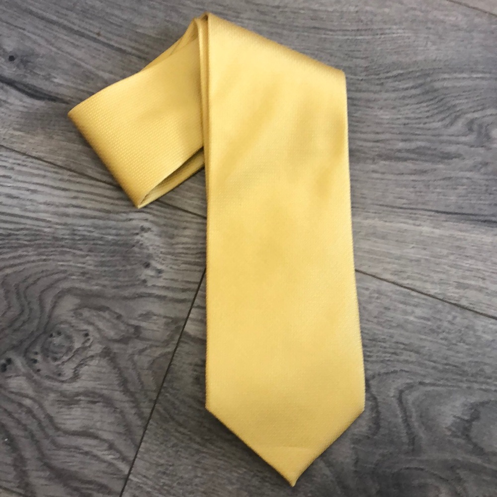 Giorgio Moreschi silk tie.